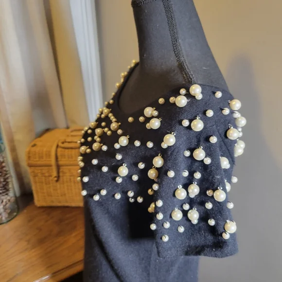 VINTAGE ANNE KLEIN 2 WOOL AND ANGORA SWEATER DRESS WITH PEARLS - Picture 7 of 10